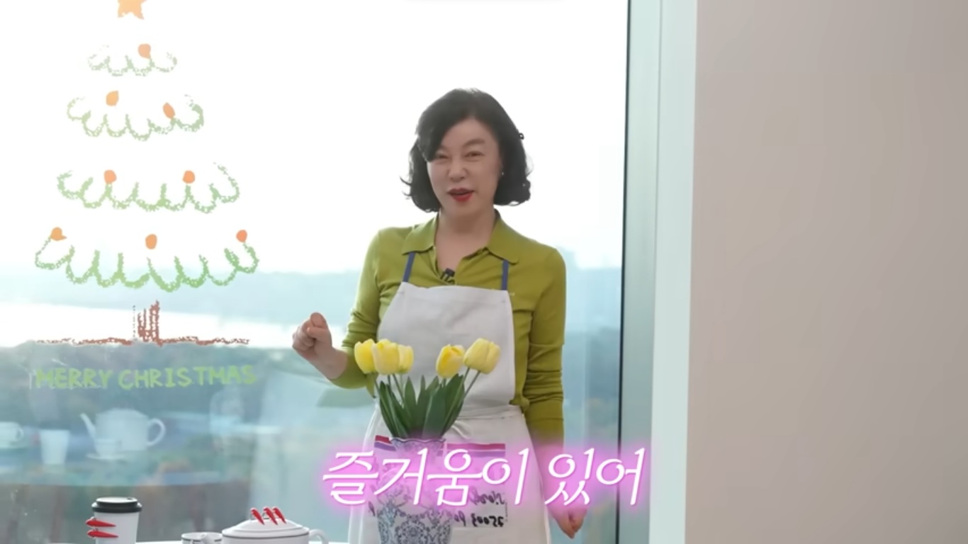 저런 걸 누가 사? 최화정의 예쁜 쓰레기 - 뉴스 썸네일 이미지