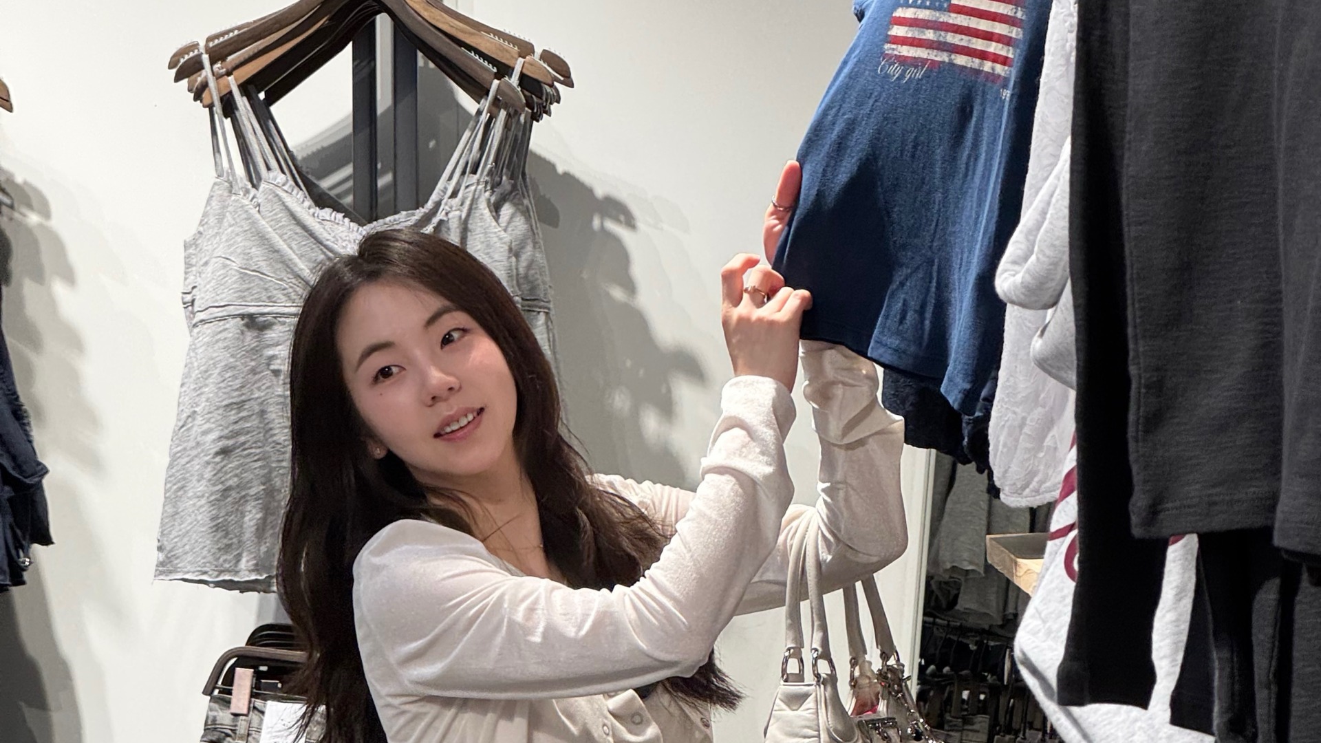 성수동 3대장 ‘젠지 교복’, 원더걸스 소희도 입어 봤습니다